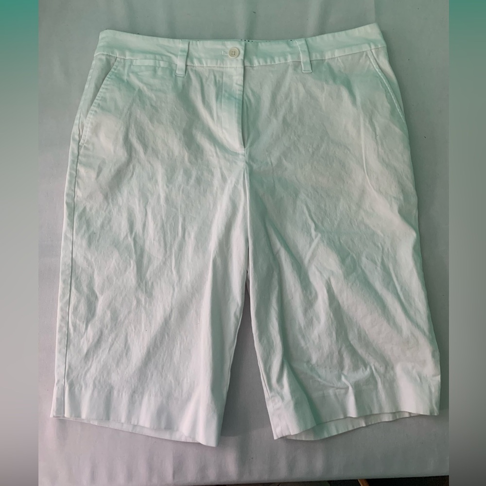 Talbots Perfect Shorts White Size 12